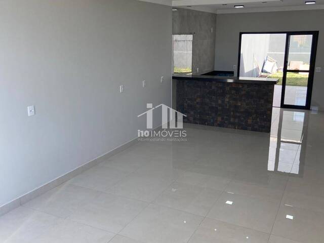 #586 - Casa para Venda em Itupeva - SP - 2